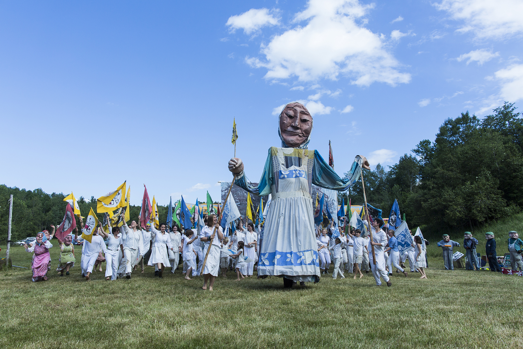 Circus - big washer woman (Mark Dannenhauer)